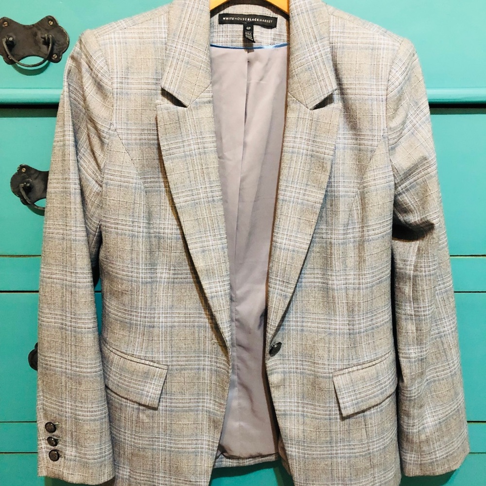 White House black market blazer. Like new.